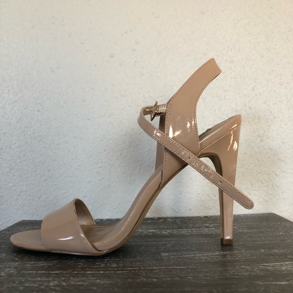 Nude 4 inch heels